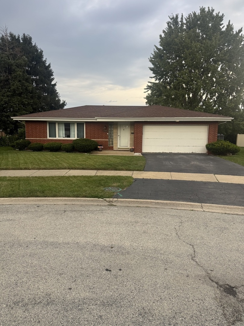 16535 Maple Court Property Photo 1