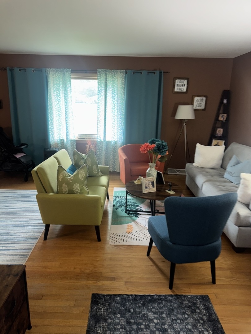 16535 Maple Court Property Photo 3