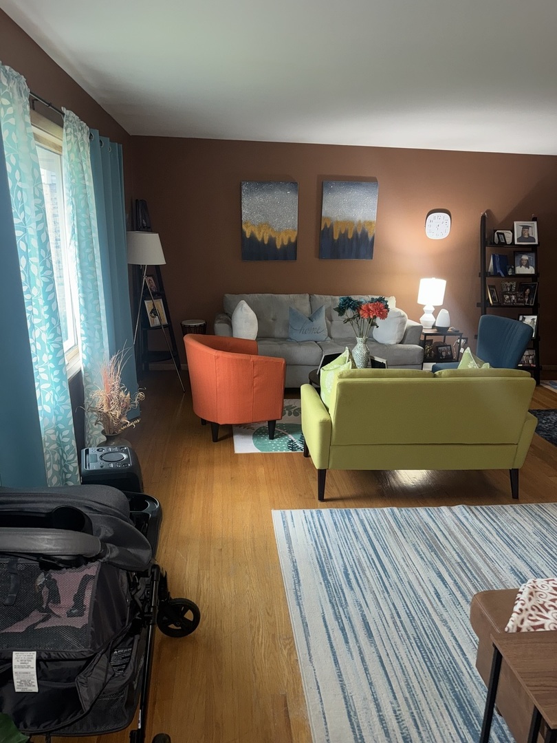 16535 Maple Court Property Photo 4