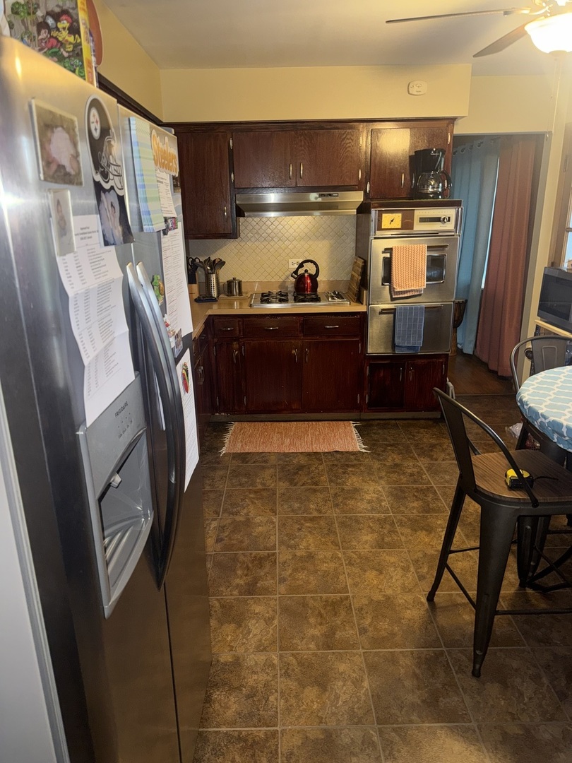 16535 Maple Court Property Photo 9