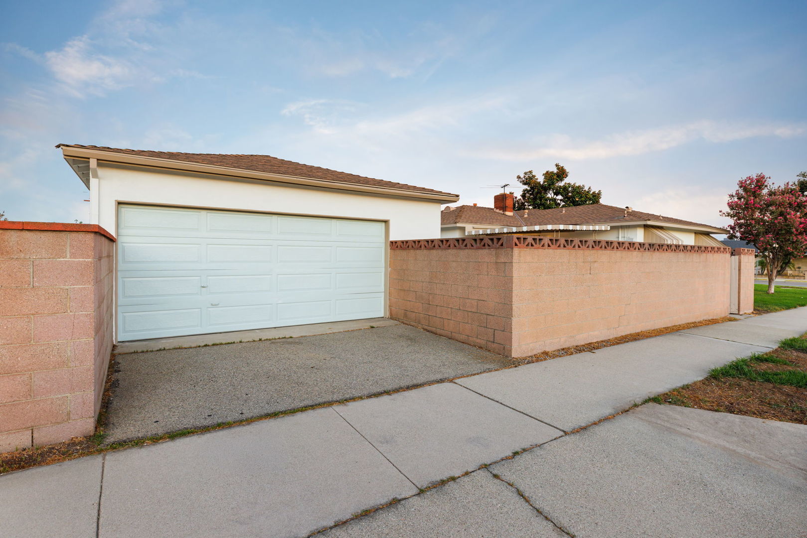 914 W 5th Street Property Photo 6
