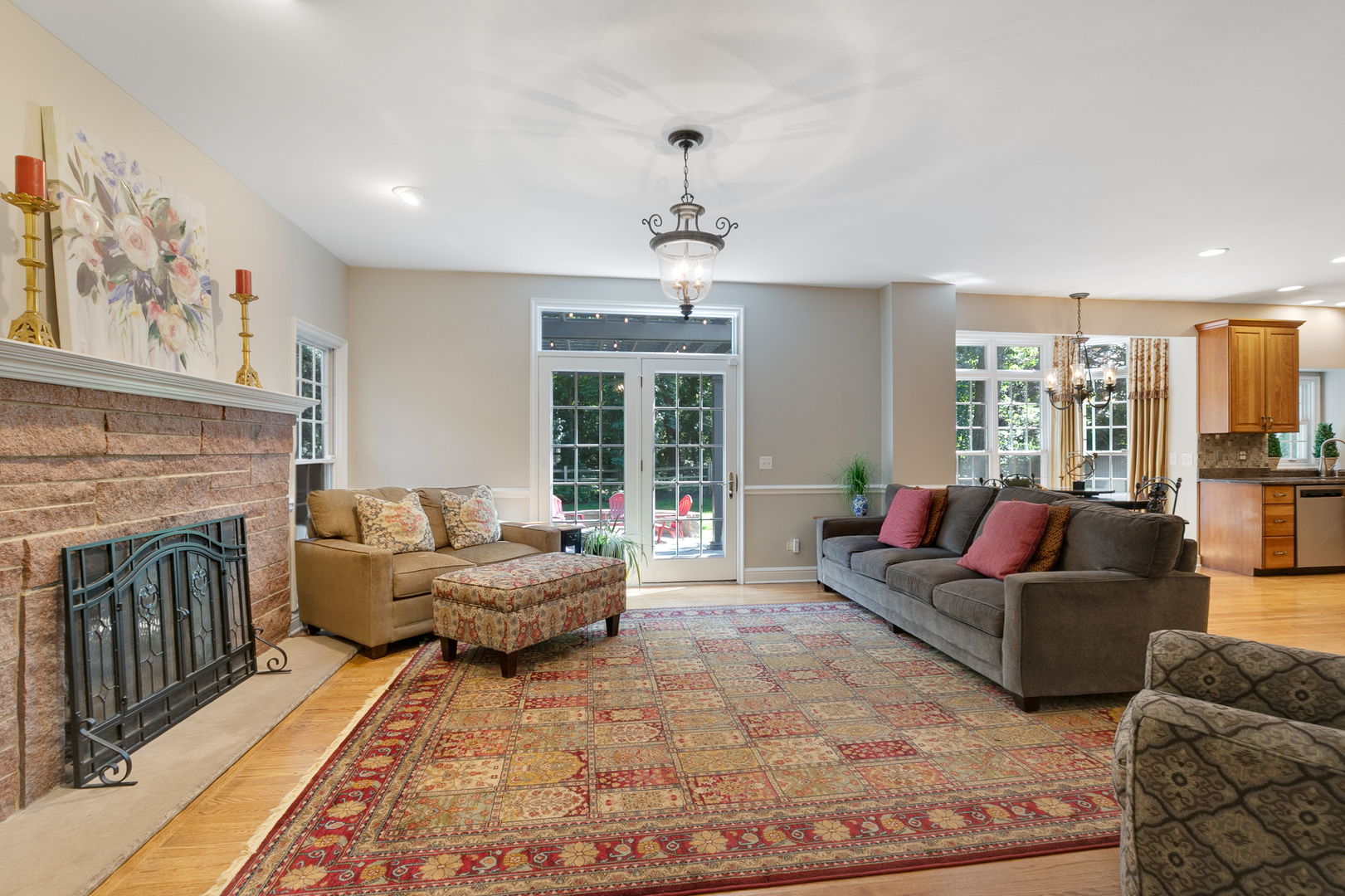 7541 Bittersweet Drive Property Photo 6