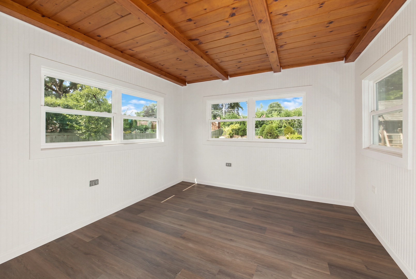 114 N Elm Street Property Photo 12