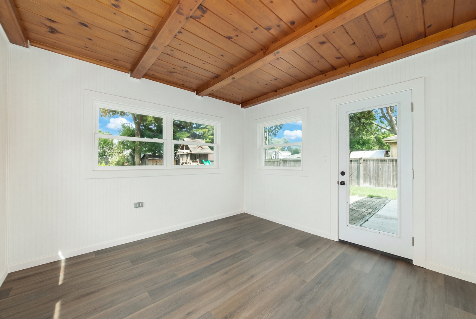 114 N Elm Street Property Photo 13