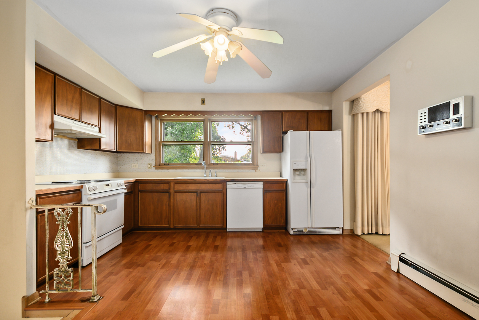 10336 S Georgia Lane Property Photo 6