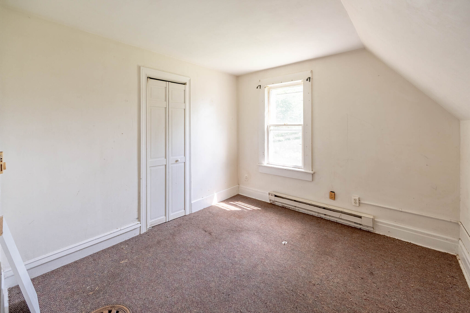 738 S 1st Street Property Photo 10