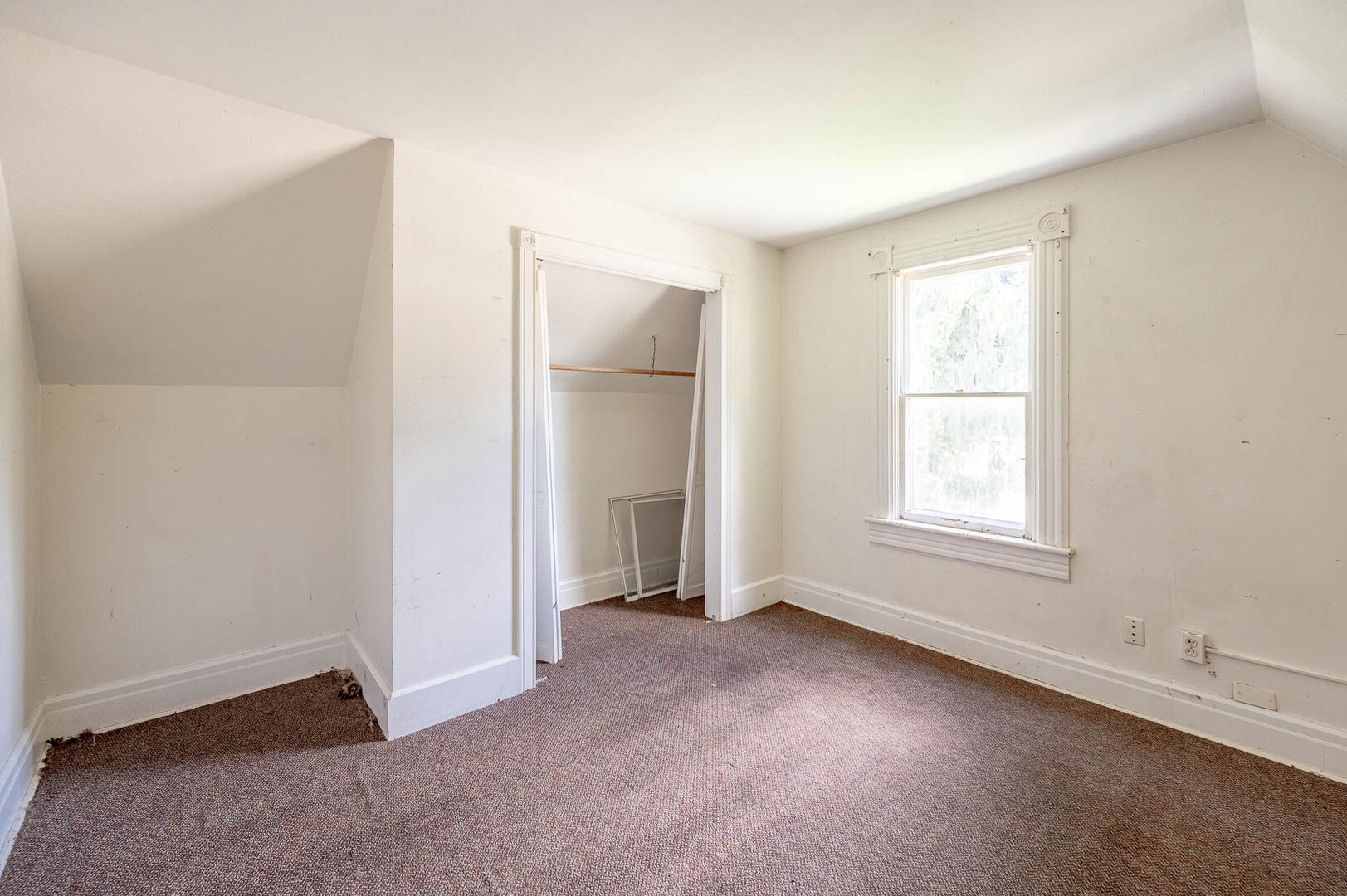 738 S 1st Street Property Photo 12