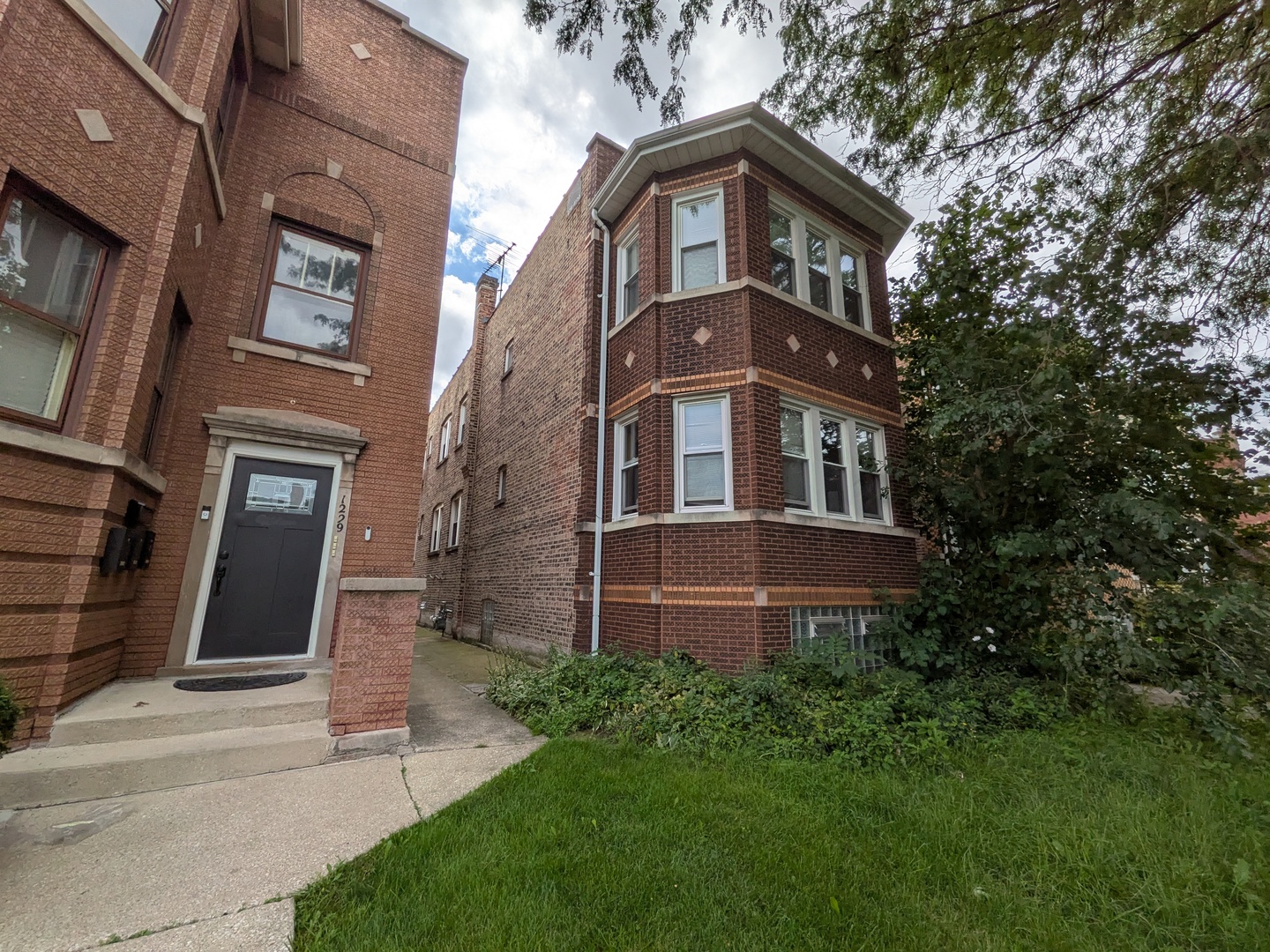 1233 S 59th Avenue Property Photo 1