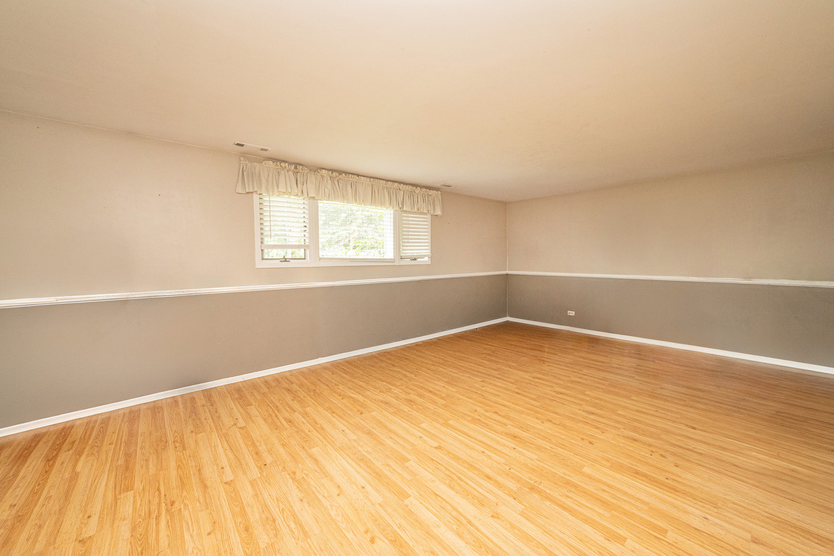 1126 Harvest Drive Property Photo 7