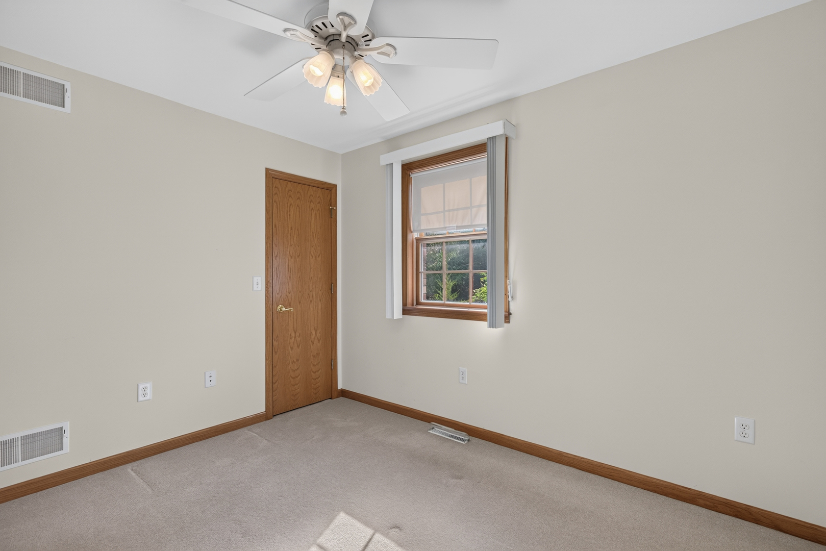 2768 E 2551st Road Property Photo 16