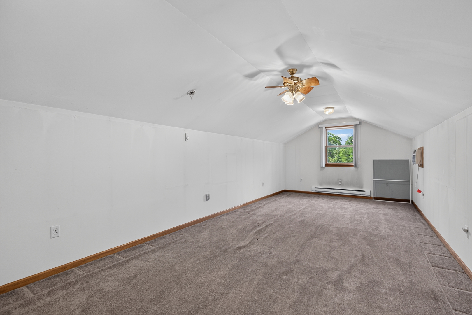 2768 E 2551st Road Property Photo 39