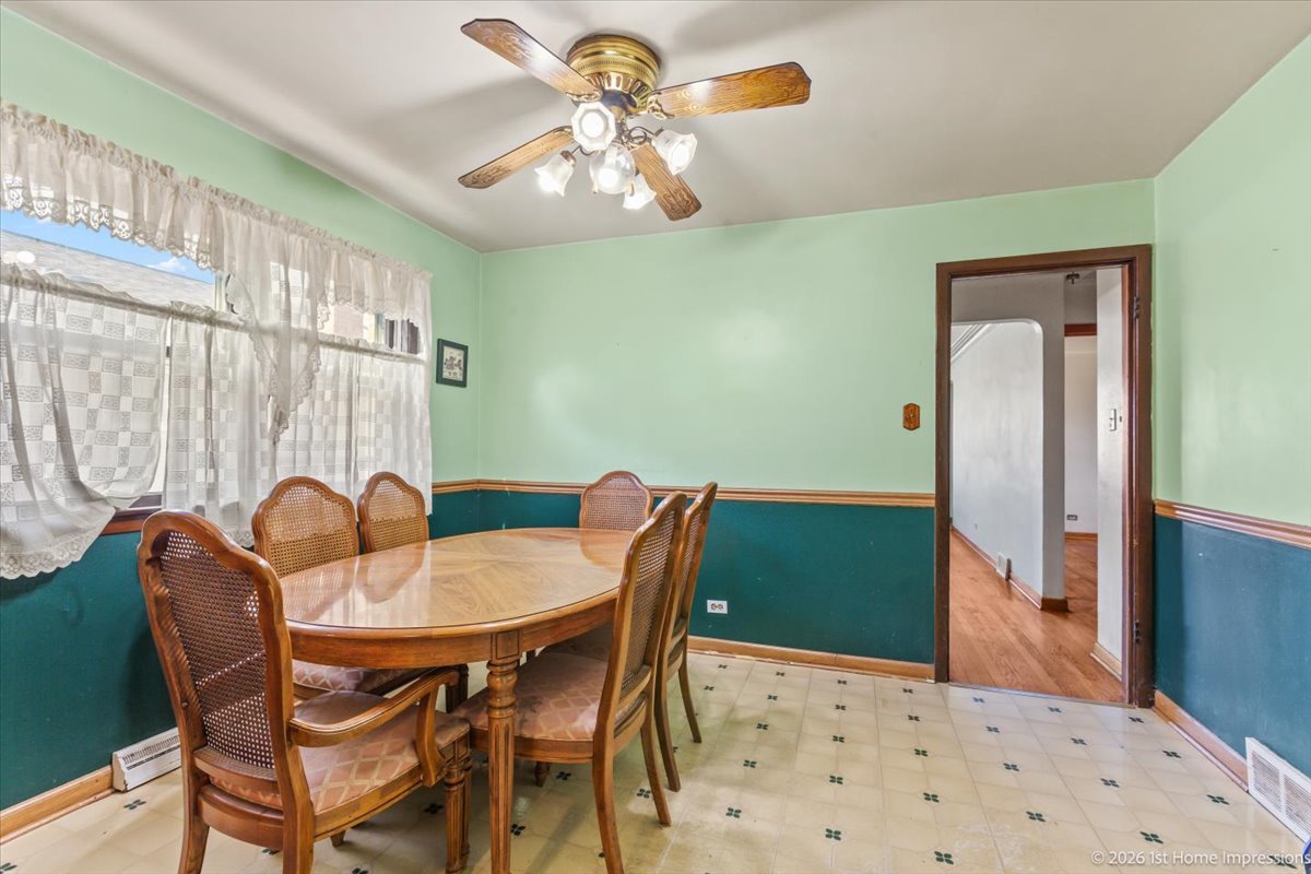 10727 S Millard Avenue Property Photo 7