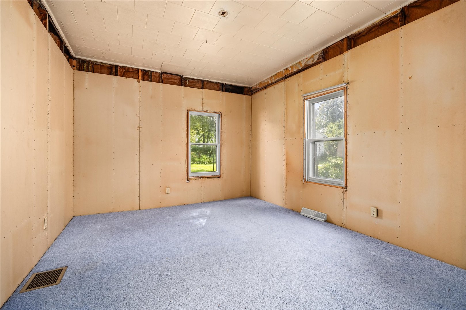907 Johnson Street Property Photo 19
