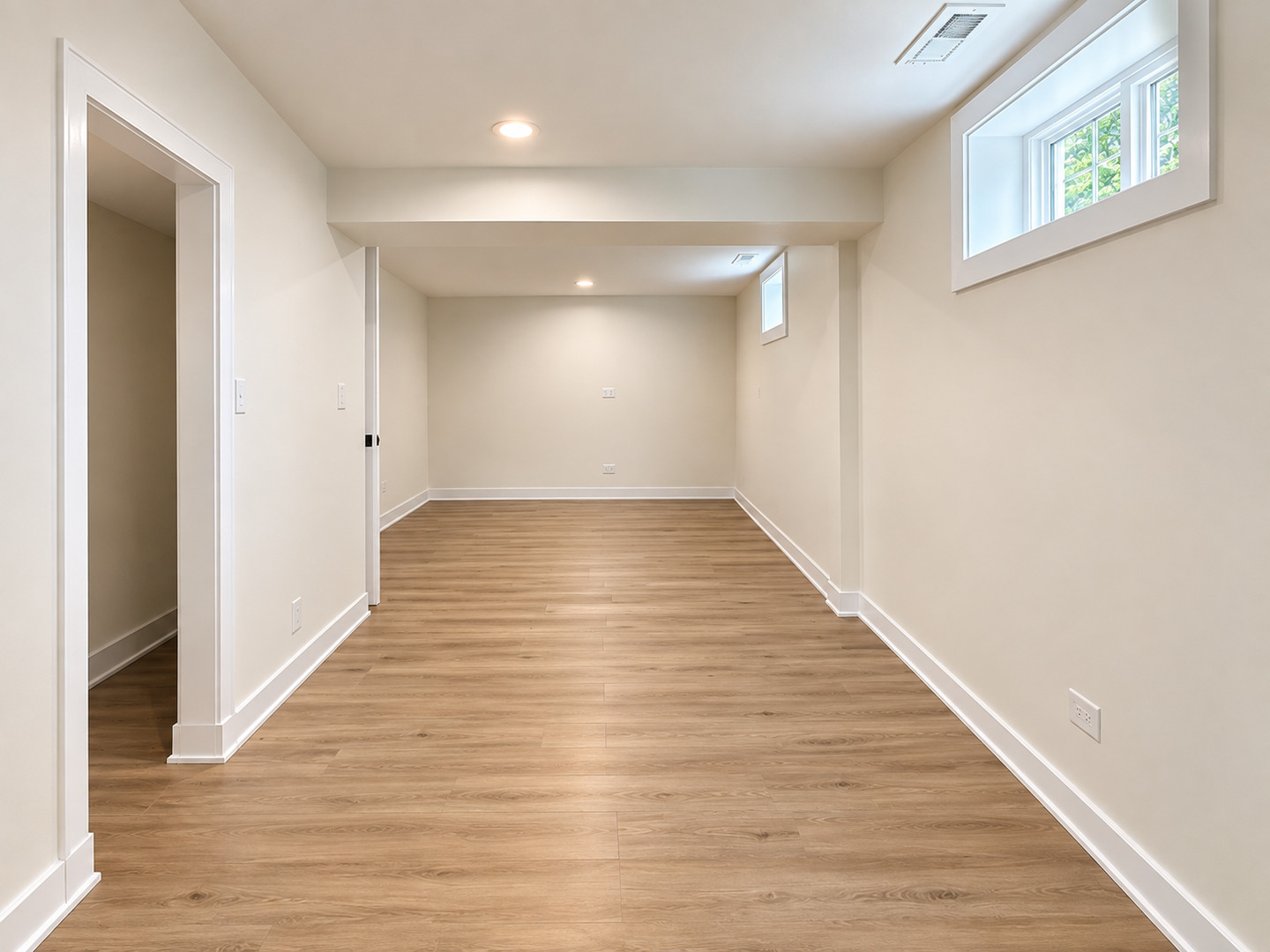 1214 N Crabtree Lane Property Photo 33