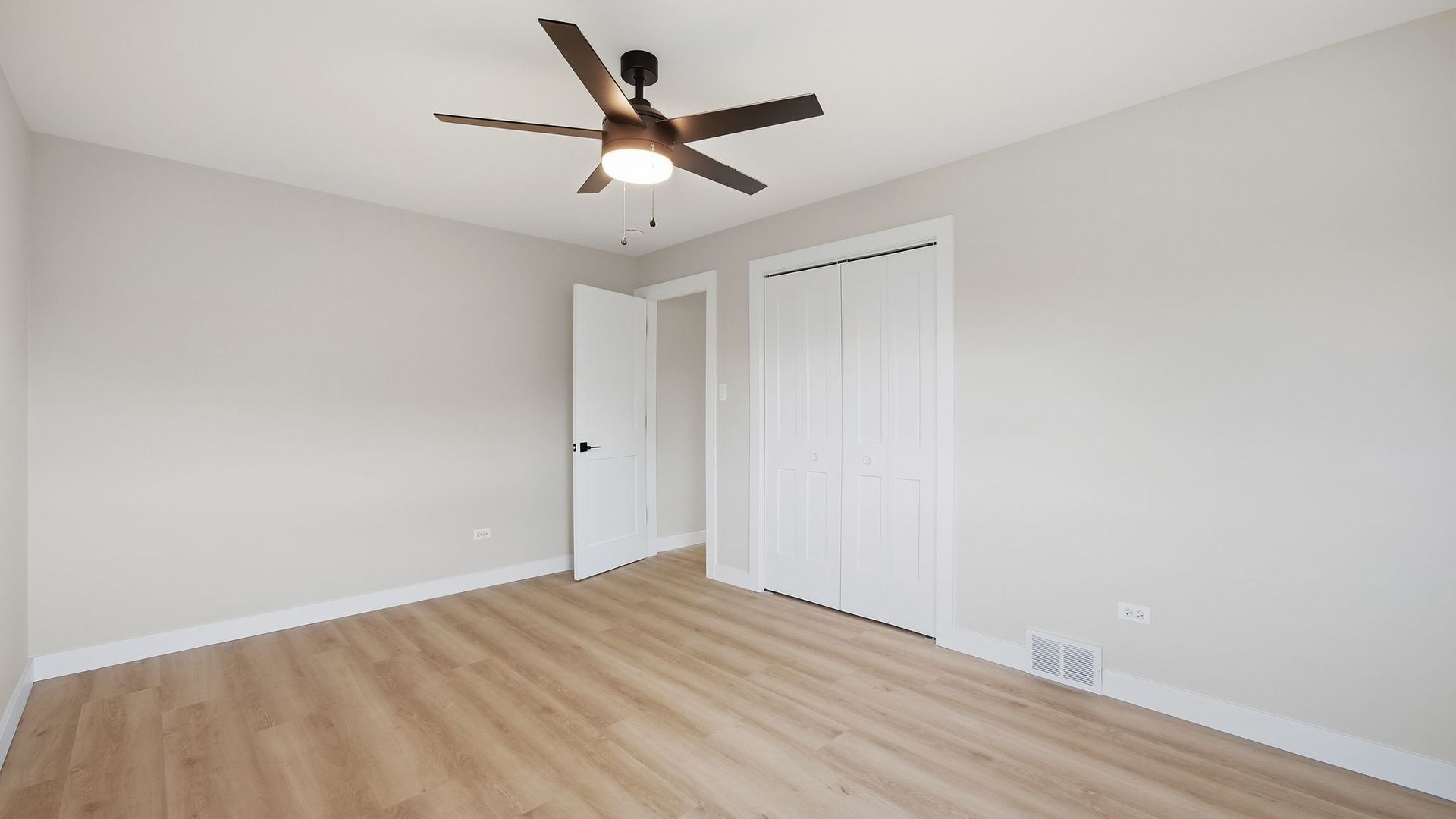 6225 Hawthorne Street Property Photo 14