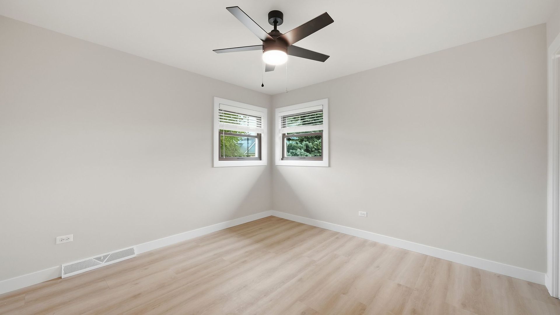 6225 Hawthorne Street Property Photo 17