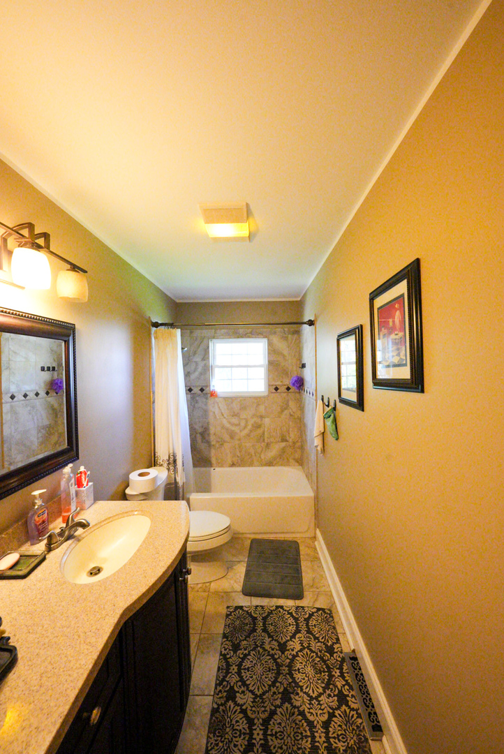 1534 Sequoia Lane Property Photo 8