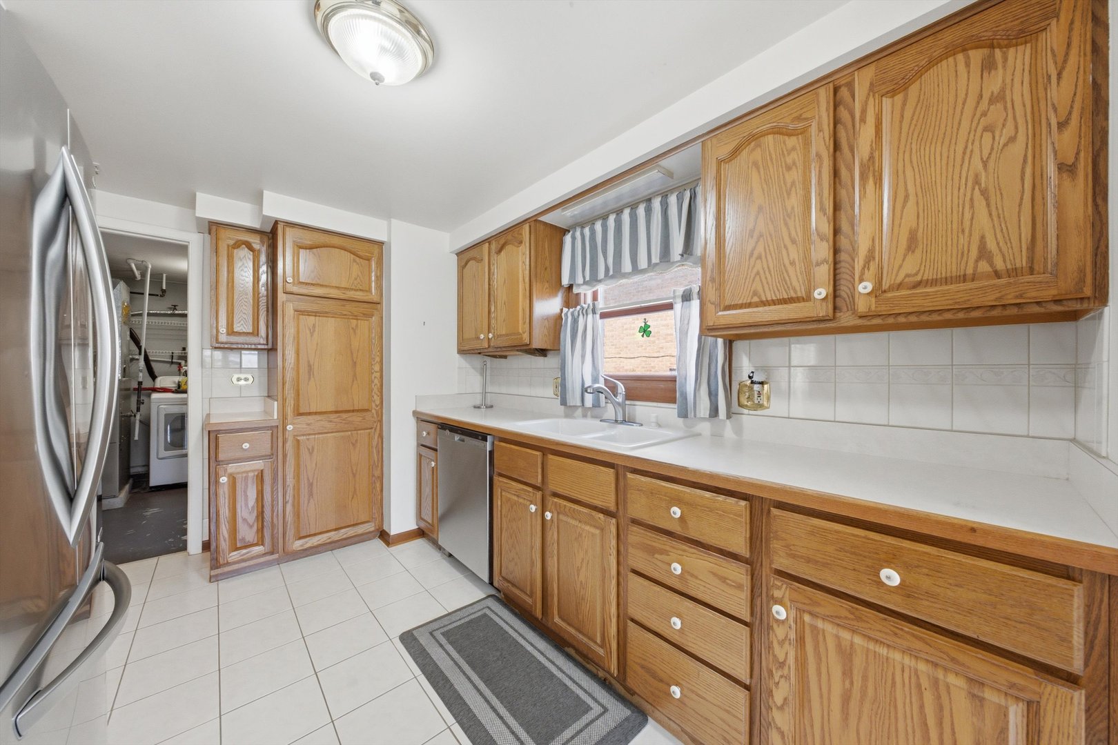 10519 S Pulaski Road Property Photo 6