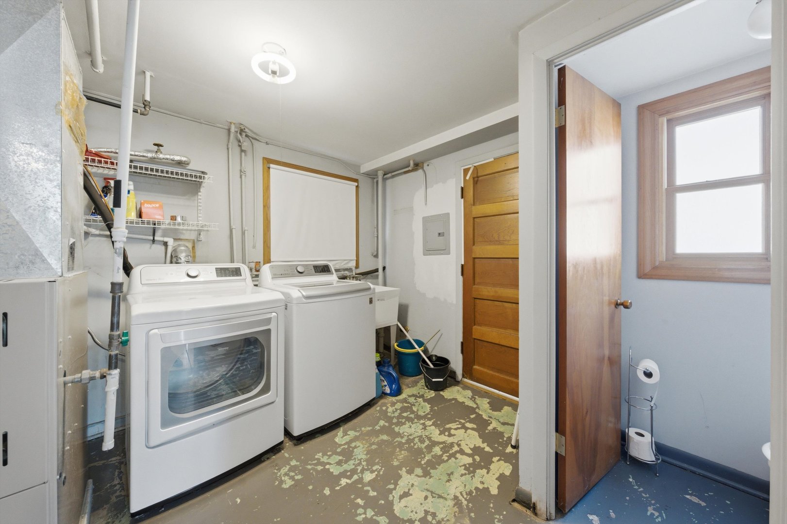 10519 S Pulaski Road Property Photo 13