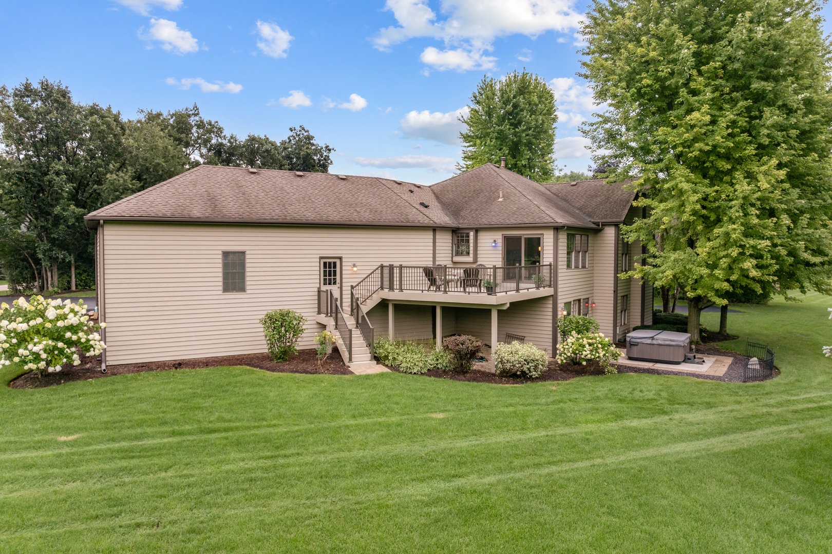 11119 Pebble Drive Property Photo 7