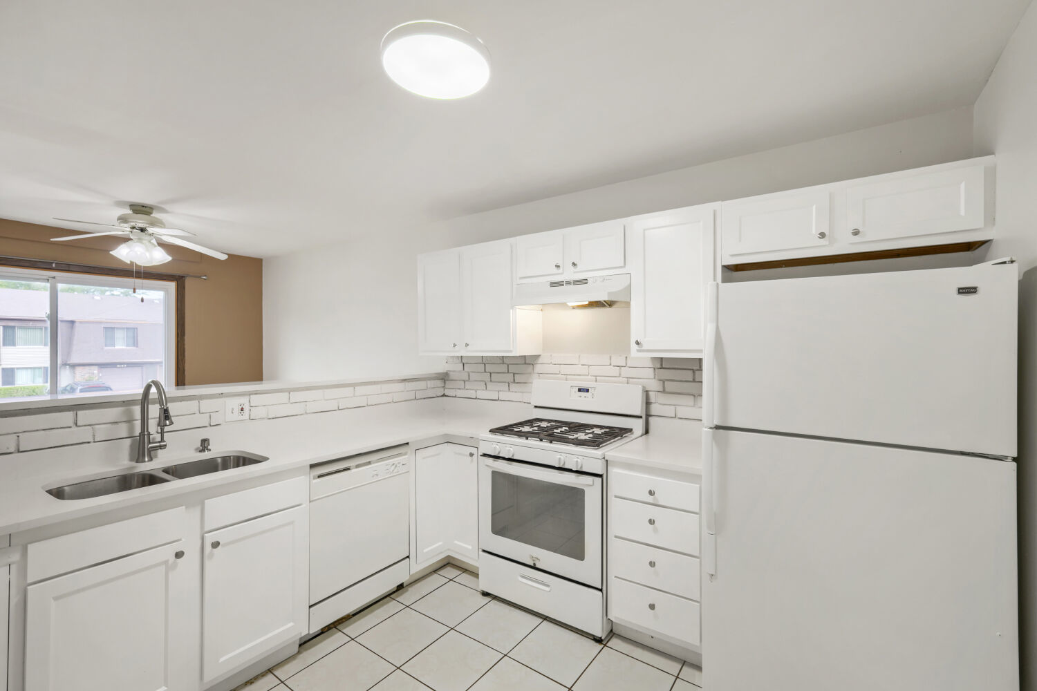 2165 Wildwood Court Property Photo 8