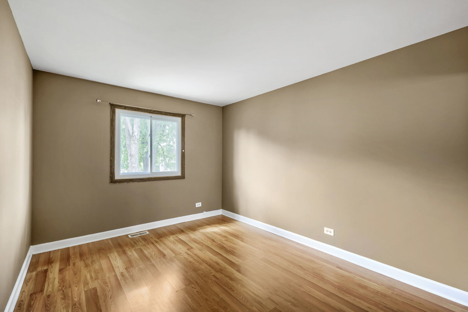 2165 Wildwood Court Property Photo 13