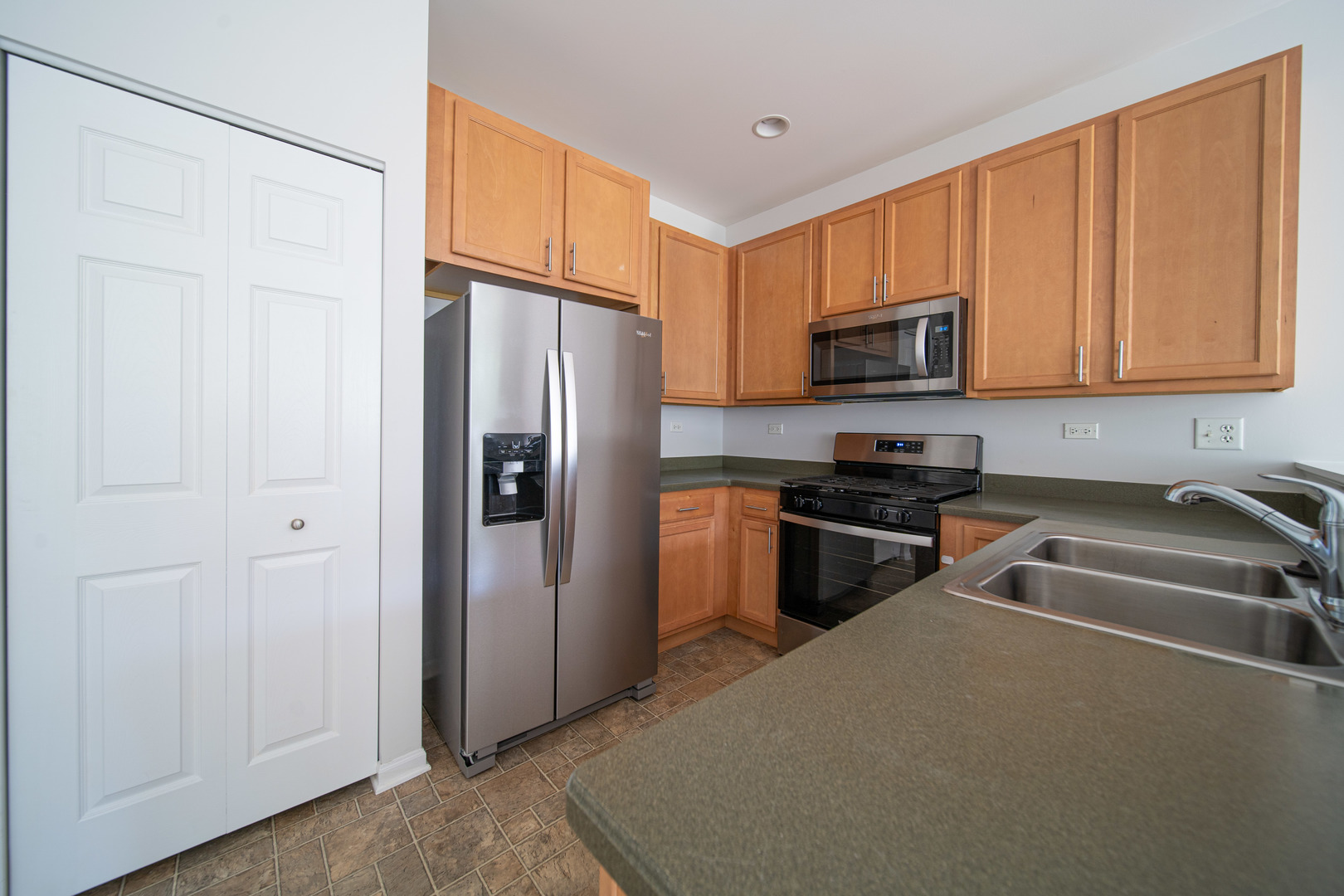 1450 Prescott Drive 1450 Property Photo 3