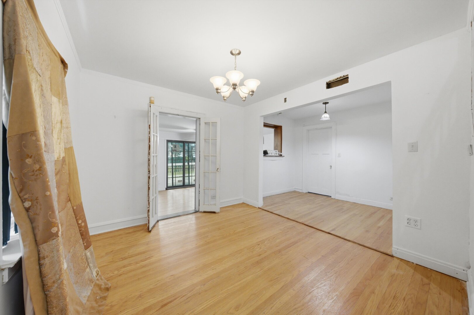 14432 S Normal Avenue Property Photo 7