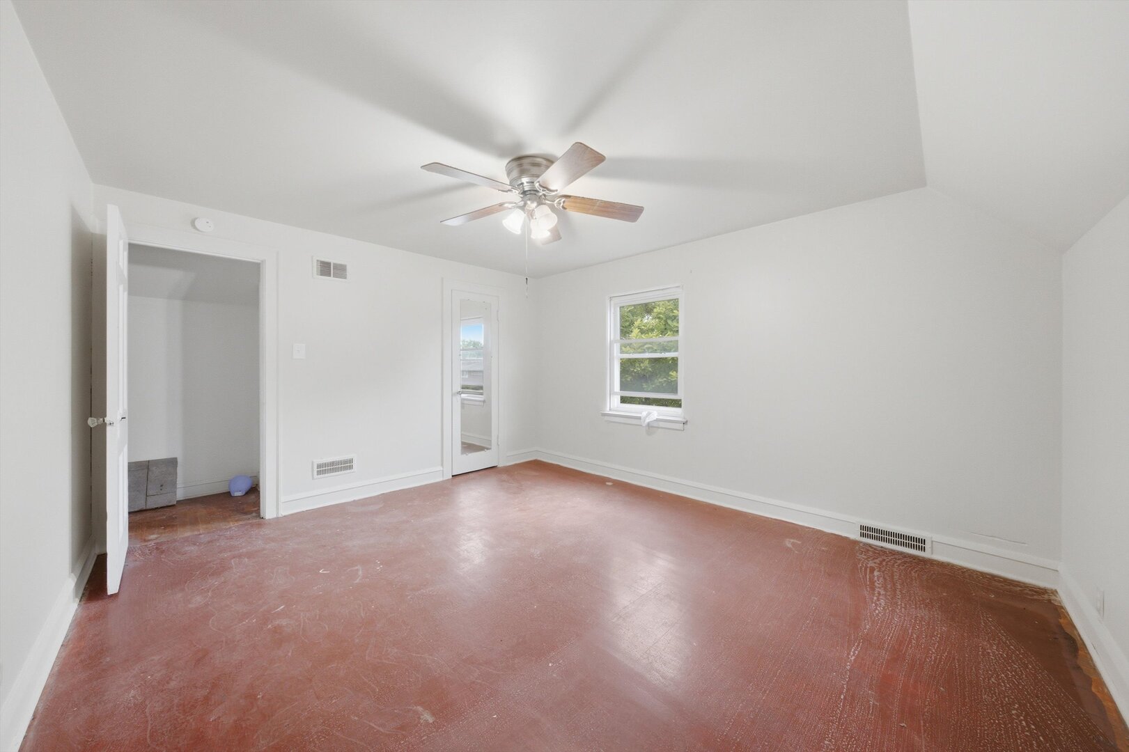 14432 S Normal Avenue Property Photo 12