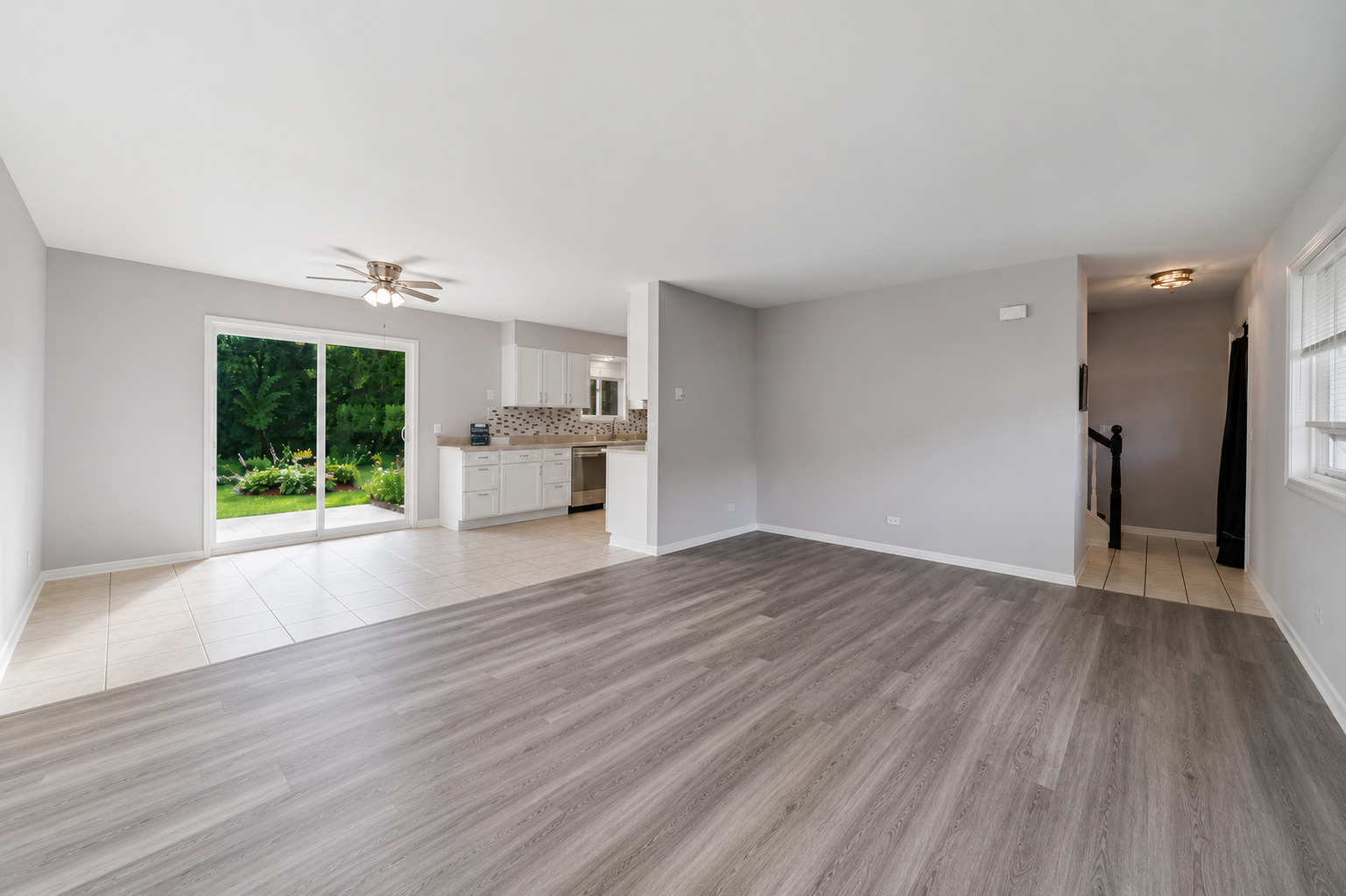 450 Valley Drive 101 Property Photo 2