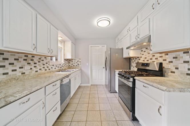 450 Valley Drive 101 Property Photo 5