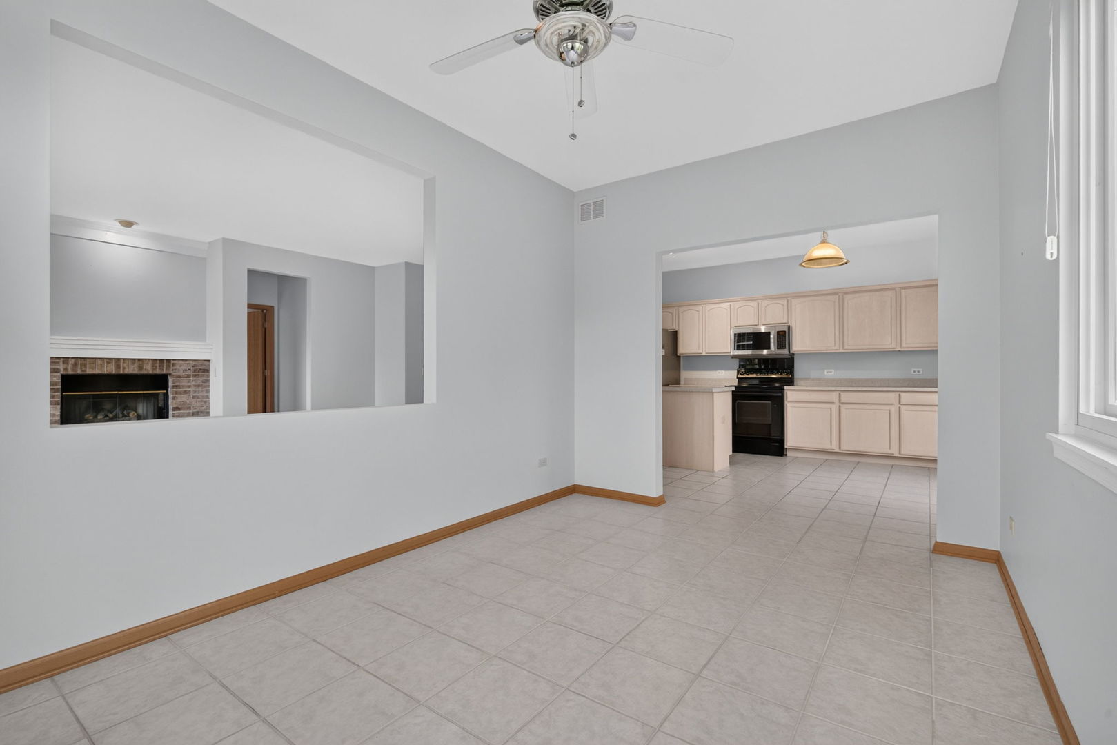 630 Saugatuk Circle Property Photo 11
