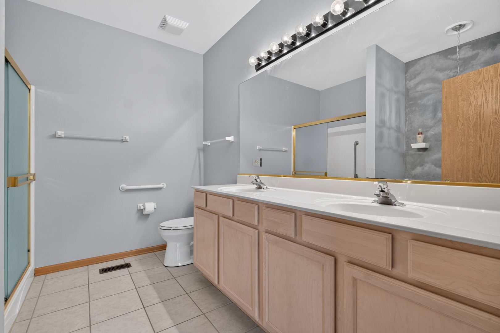 630 Saugatuk Circle Property Photo 14