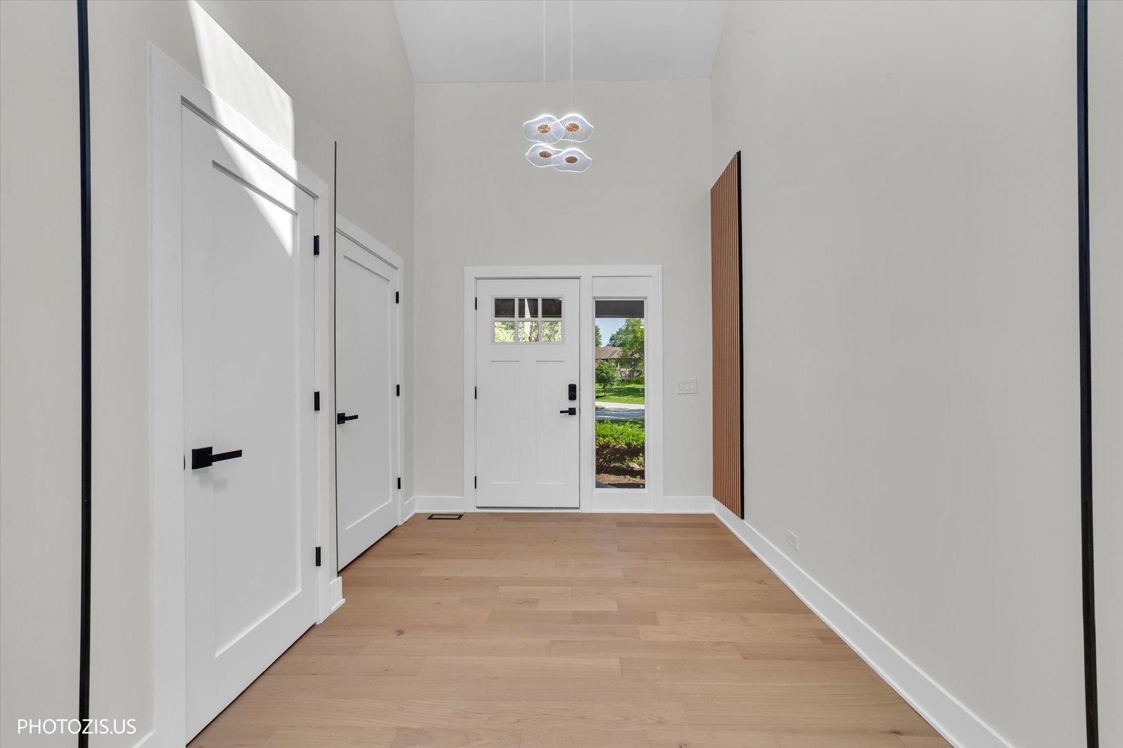 13 Chipping Campden Drive Property Photo 5