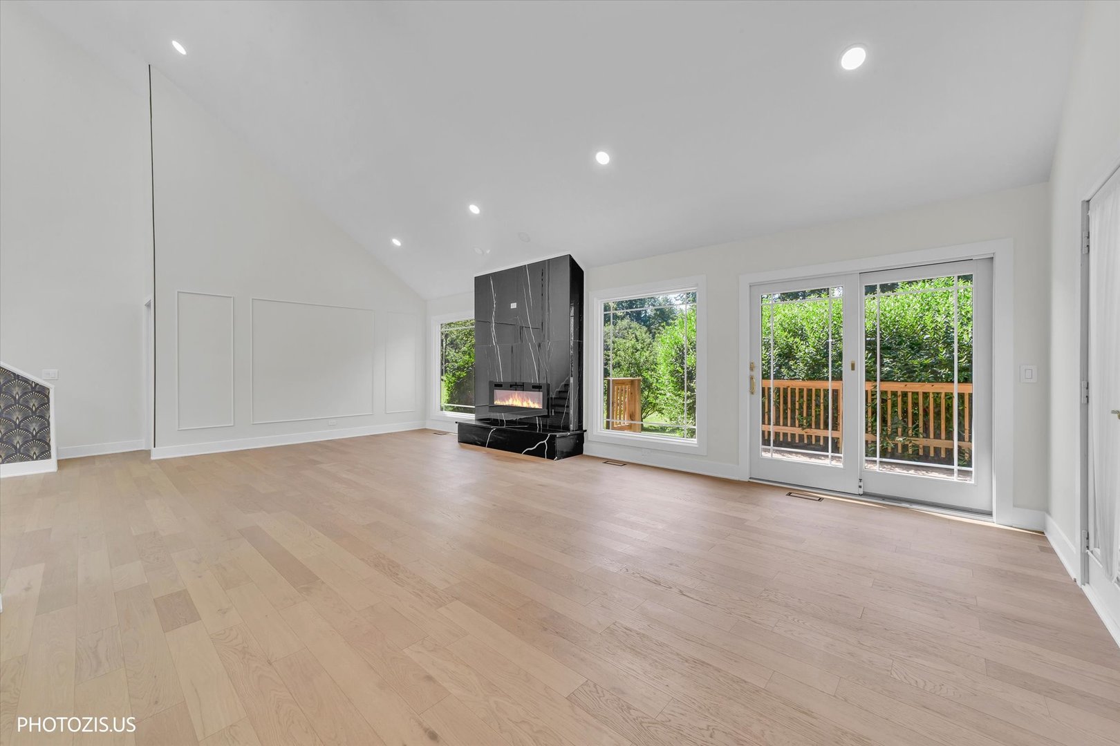 13 Chipping Campden Drive Property Photo 14
