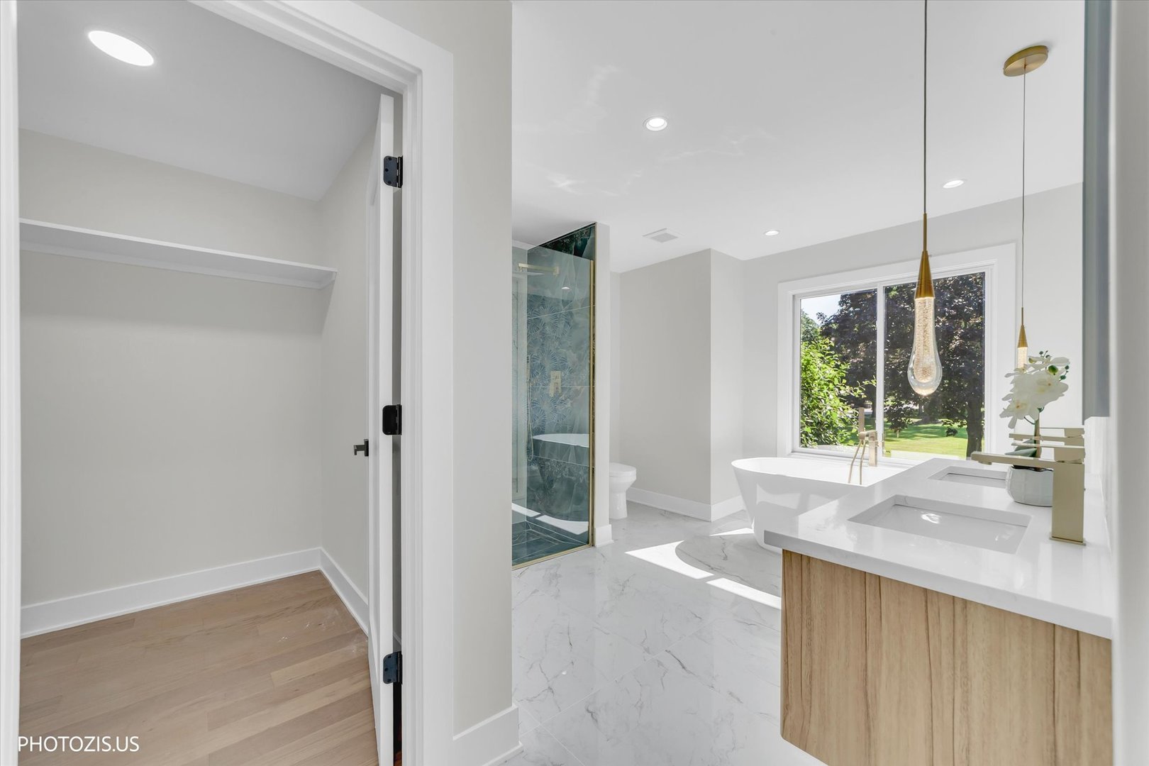 13 Chipping Campden Drive Property Photo 31