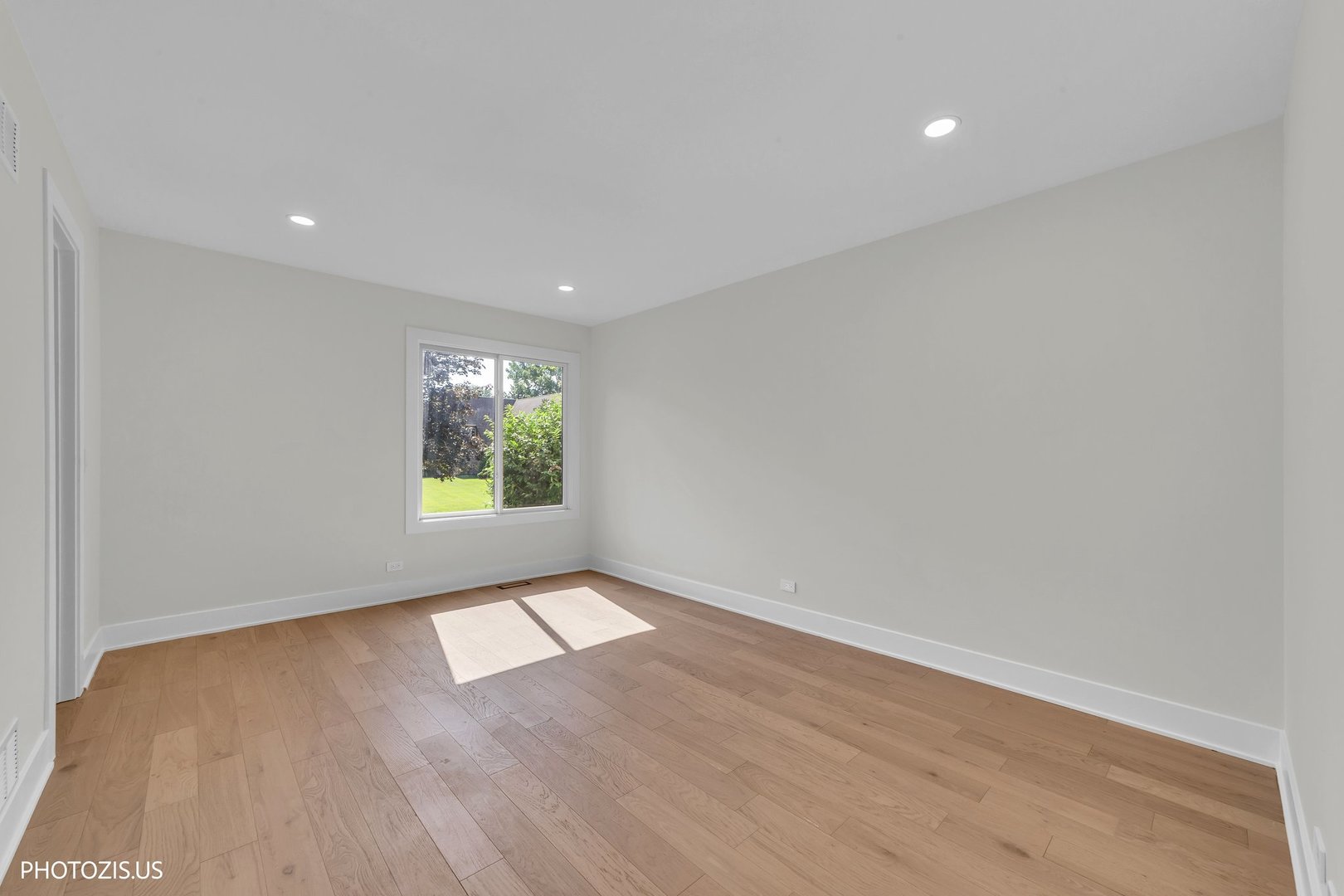 13 Chipping Campden Drive Property Photo 41