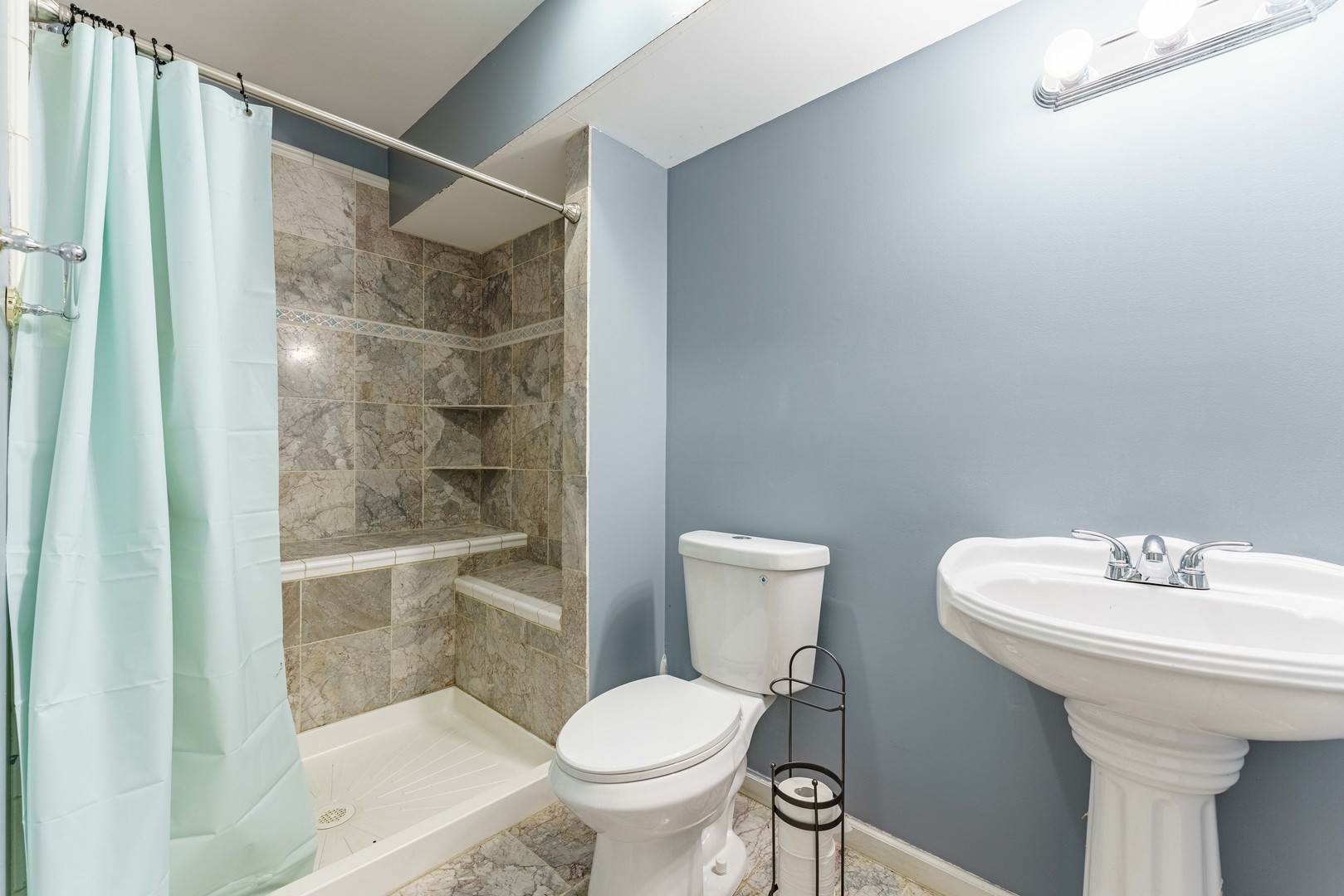 926 Edgewood Drive Property Photo 44