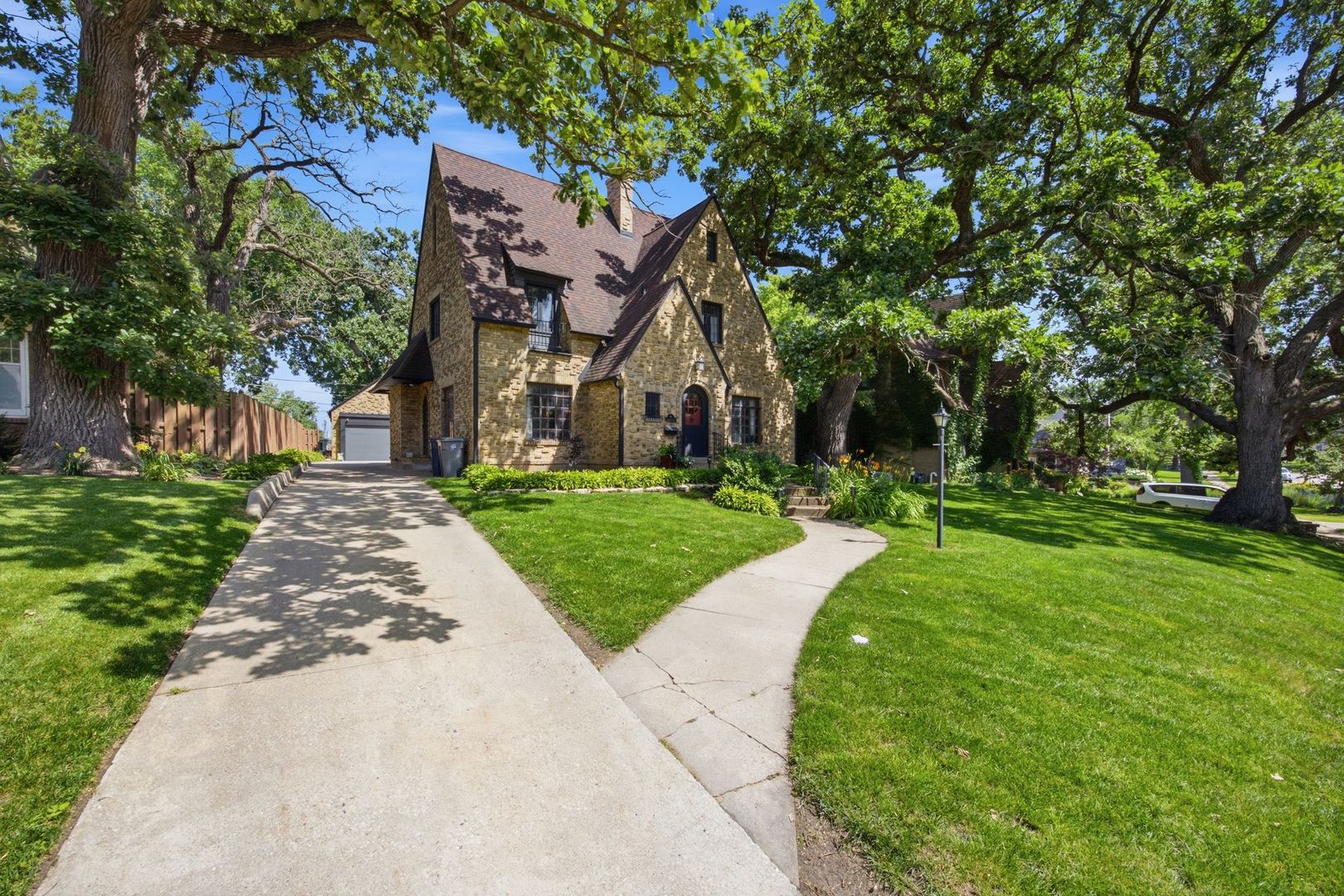 41 Hamilton Avenue Property Photo 1
