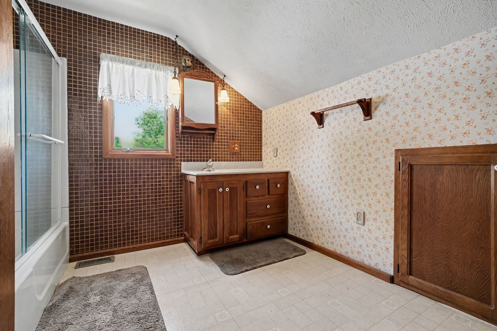 204 Odell Road Property Photo 23