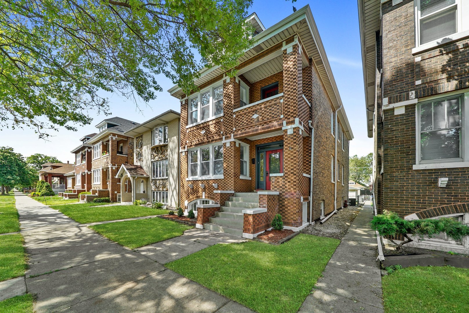 4730 S Komensky Avenue Property Photo 1