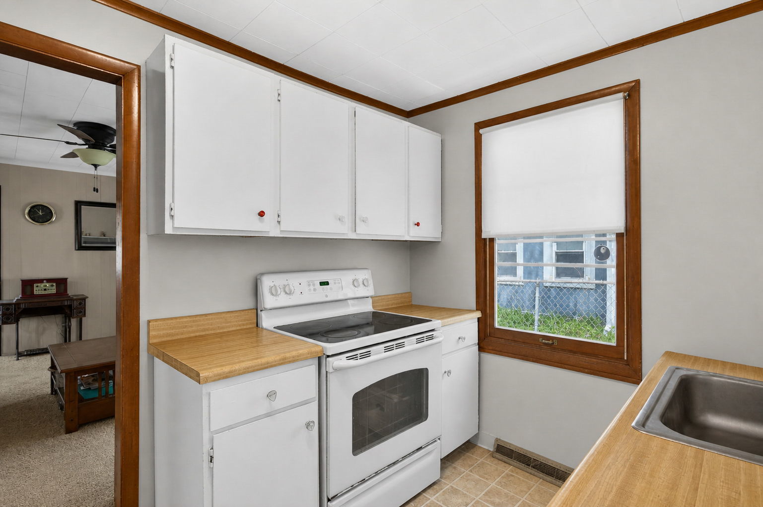105 Edgewood Avenue Property Photo 7