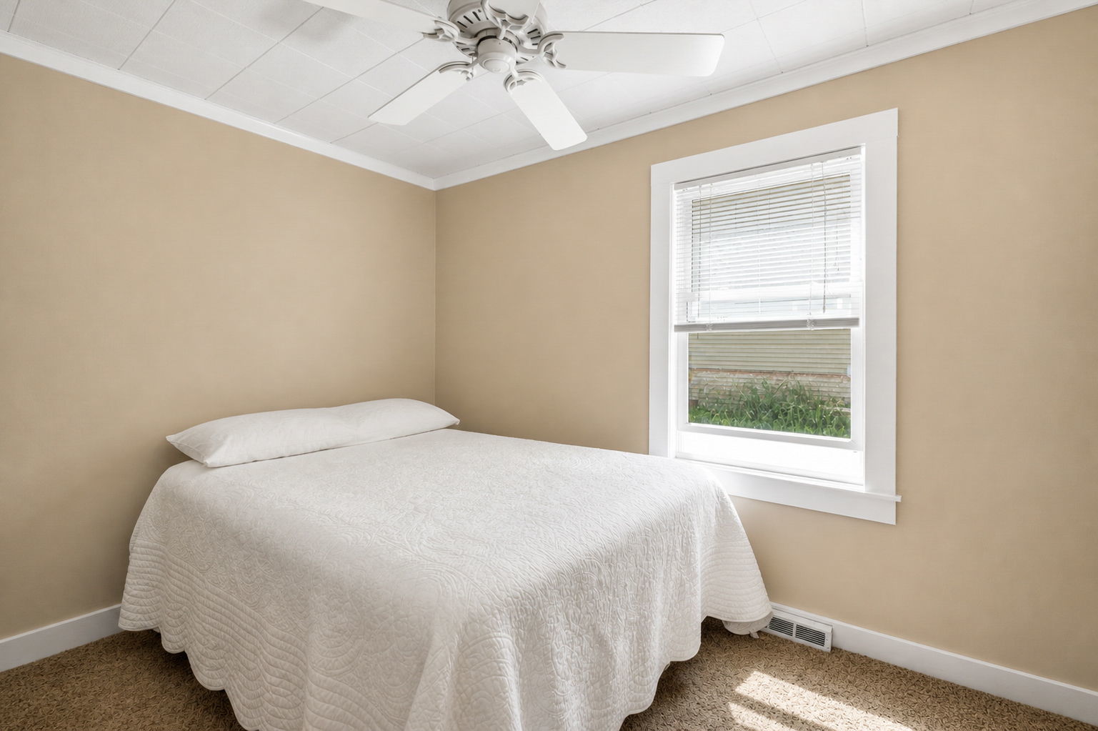 105 Edgewood Avenue Property Photo 8