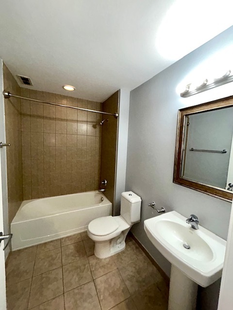 4131 W Belmont Avenue 413 Property Photo 16