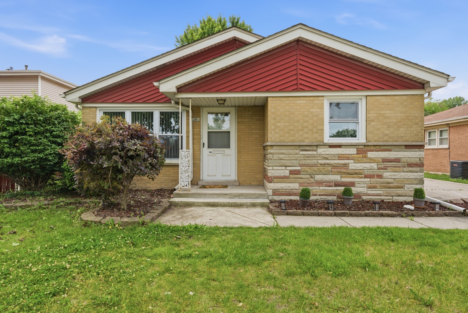 12738491 Property Photo 2