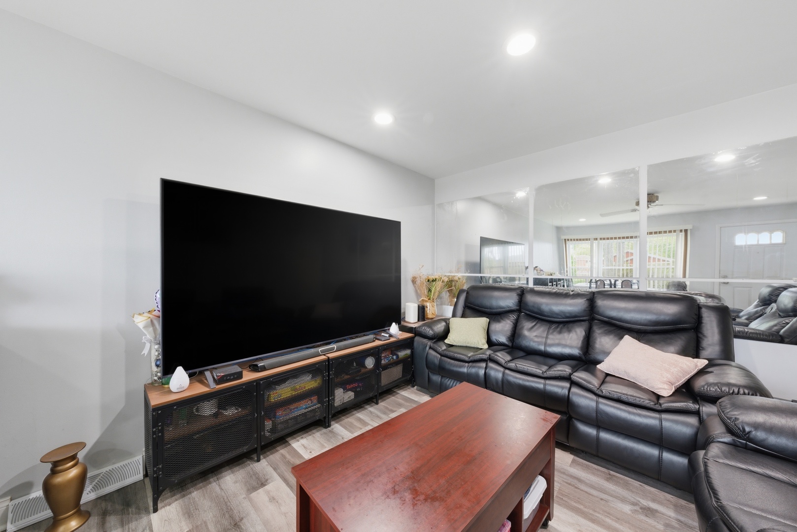 12738491 Property Photo 8