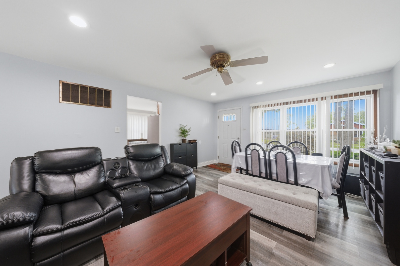 12738491 Property Photo 10