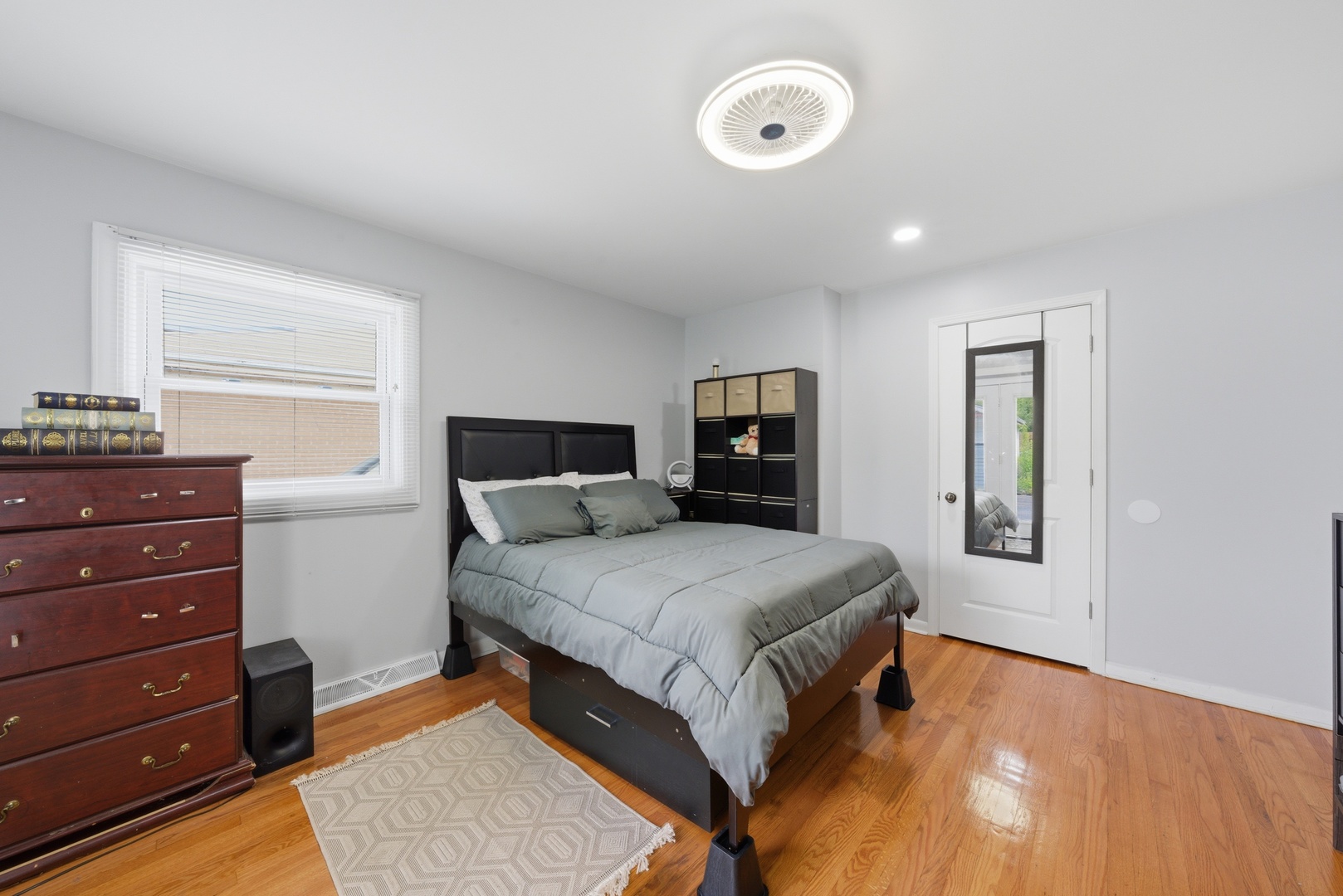 12738491 Property Photo 22