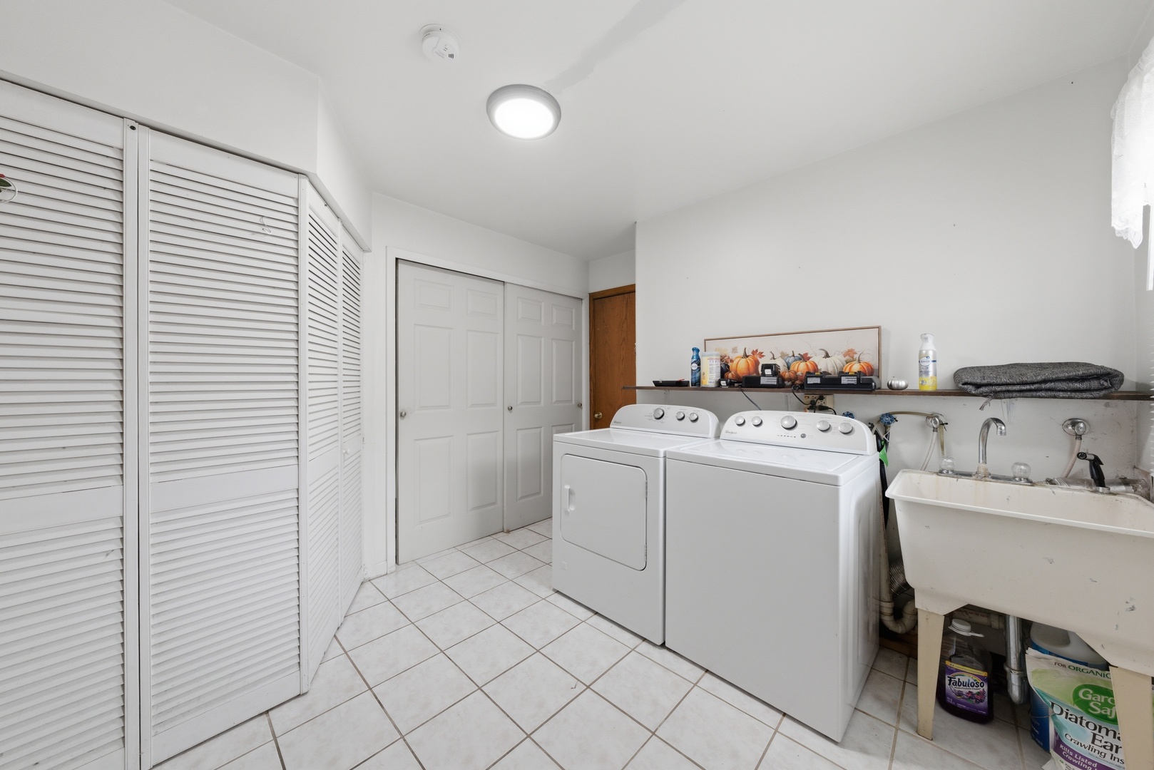 12738491 Property Photo 27