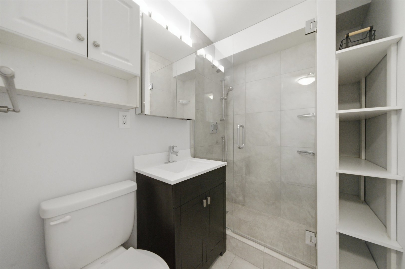 3950 N Lake Shore Drive 411b Property Photo 16